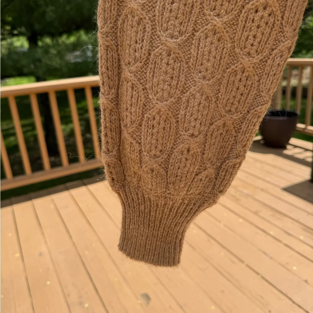 J. Crew Cable Knit Tan Sweater size XS - Picture 4 of 10